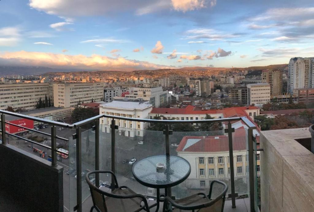Ameri Plaza Green Apartments Tbilissi Extérieur photo